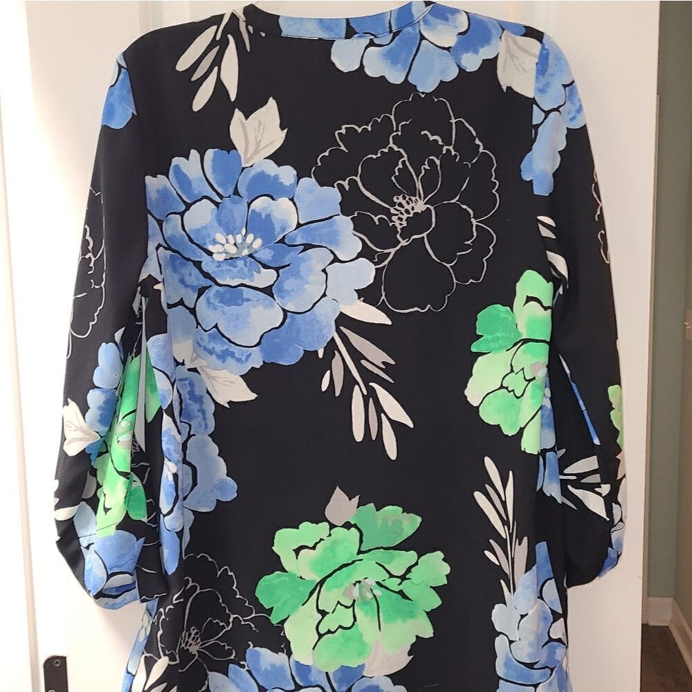 Rafella Floral Spring Blouse - Picture 7 of 9